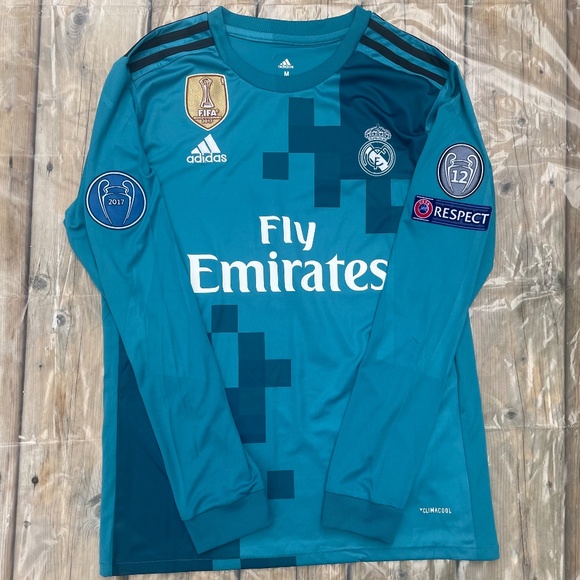 Ronaldo #7 2017/18 Real Madrid Blue Longsleeve Retro Jersey with Badges - Picture 1 of 5